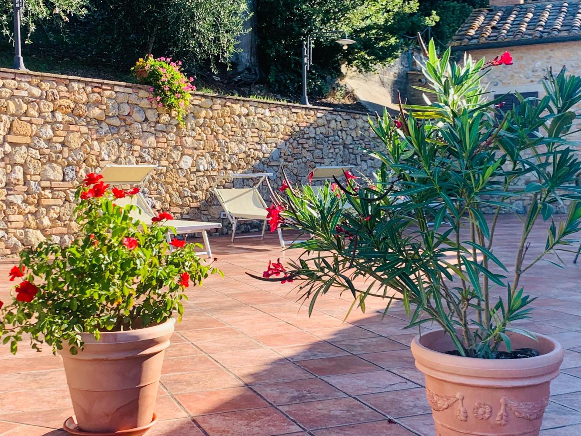 Casa Vacanze Etrusco San Gimignano Exterior foto